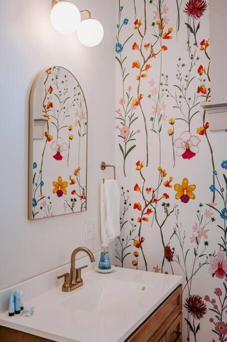 East Main Lofts - Boho 203 Apartment เมดิสัน ภายนอก รูปภาพ
